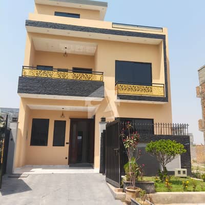جی ۔ 14 اسلام آباد میں 4 کمروں کا 4 مرلہ مکان 3.25 کروڑ میں برائے فروخت۔ جی ۔ 14 اسلام آباد میں 4 کمروں کا 4 مرلہ مکان 3.25 کروڑ میں برائے فروخت۔