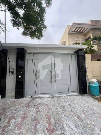 * Luxury 500-Yard Newly Furnished House For Rent * Brand New Fully Furnished 500-Yard House Available For Rent * Elegant 500-Yard Full