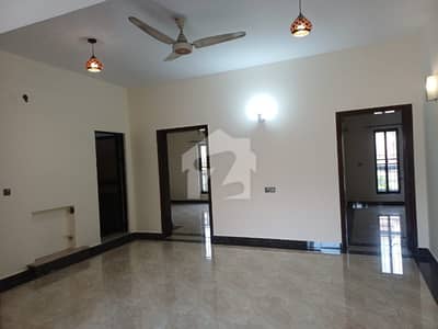 15 Marla Cornar Seprate Gate Independent Upper Portion For Rent Near Ucp University & Shaukat Khanam Chowk 15 Marla Cornar Seprate Gate Independent Upper Portion For Rent Near Ucp University & Shaukat Khanam Chowk
