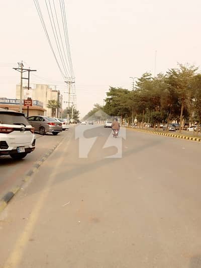 پیراگون سٹی - براڈوے پیراگون سٹی,لاہور میں 8 مرلہ کمرشل پلاٹ 3.0 کروڑ میں برائے فروخت۔ پیراگون سٹی - براڈوے پیراگون سٹی,لاہور میں 8 مرلہ کمرشل پلاٹ 3.0 کروڑ میں برائے فروخت۔