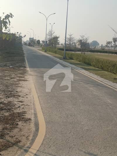 10 MARLA RESIDENTIAL PLOT FOR SALE IN ETIHAD TOWN PHASE 4 AVAILABLE ON EASY INSTALLMENT PLAN.