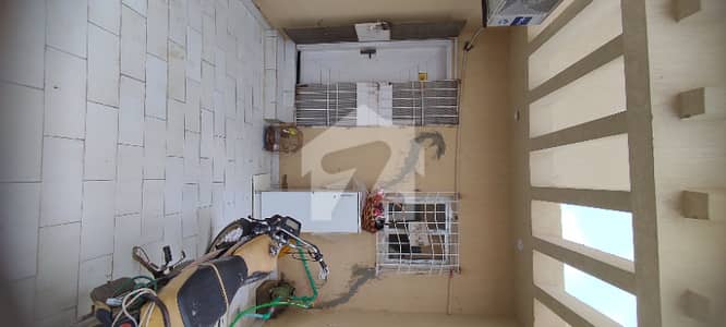 کے این گوہر گرین سٹی کراچی میں 2 کمروں کا 5 مرلہ مکان 2.15 کروڑ میں برائے فروخت۔