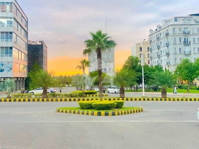 10 Marla Prime Location Develop & Possession Plot For Sale In Gulberg Residencia