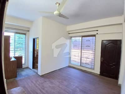 2 Bedrooms Flat Available For Rent Block G4 Johar Town Lahore