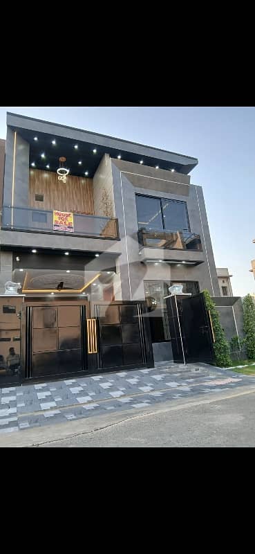 05-Marla Brand New House For Sale Near To Main 85'Feet Road