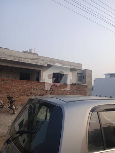 GRAY STRUCTURE SINGLE STORY HOUSE ON 60FT ROAD AVAILABLE FOR SALE IN LDA AVENUE LAHORE
