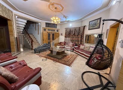 Best Options For Corner House Is Available For sale In Katchehry Road