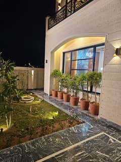 1 Kanal Luxury Double-Storey House for Sale Gulberg Residencia, Block J Experience premium living in the heart of Gulberg Residencia! This beautifully designed 1 Kanal double-storey house is ideally located in Block J, just minutes away from the Main 1 Kanal Luxury Double-Storey House for Sale Gulberg Residencia, Block J Experience premium living in the heart of Gulberg Residencia! This beautifully designed 1 Kanal double-storey house is ideally located in Block J, just minutes away from the Main
