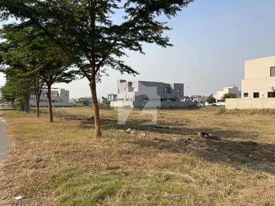 S Block 1 kanal Plot Beautiful Location available for Sale