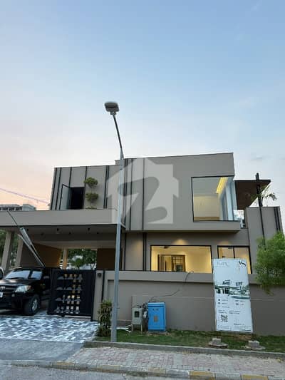 Premiun Designer House Available For Sale