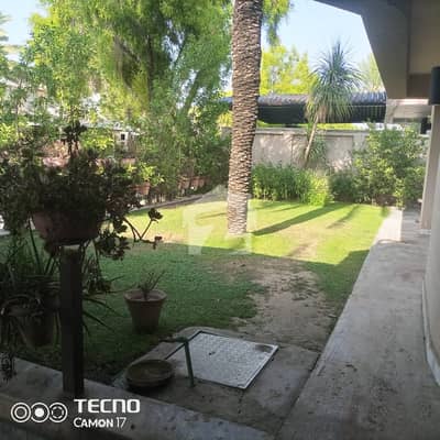 22 Marla 3-Storey Full House For Rent