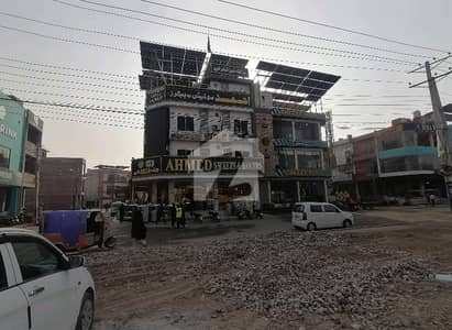 ماڈل ٹاؤن ۔ بلاک اے ماڈل ٹاؤن,ملتان میں 2 مرلہ Studio دکان 2.5 کروڑ میں برائے فروخت۔ ماڈل ٹاؤن ۔ بلاک اے ماڈل ٹاؤن,ملتان میں 2 مرلہ Studio دکان 2.5 کروڑ میں برائے فروخت۔
