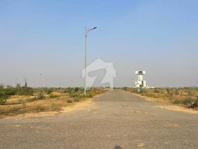 Zone 3 Commercial 8 marla Plot 150ft Road Available for Sale