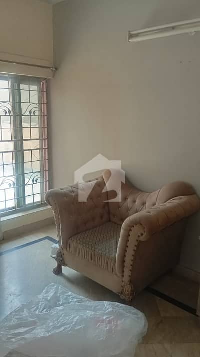 Mustafa Town - Qayyum Block Lower Portion Sized 10 Marla Mustafa Town - Qayyum Block Lower Portion Sized 10 Marla