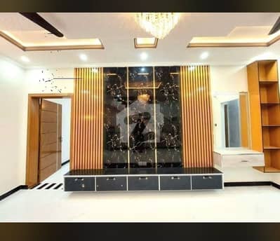 272sq Yd 4 & 5 Bedrooms Luxury Villa FOR SALE Adjacent To Jinnah Avenue, Easy Access To Entrance Facing GRAND MOSQUE. All Facilities Nearby And Utilities Present.