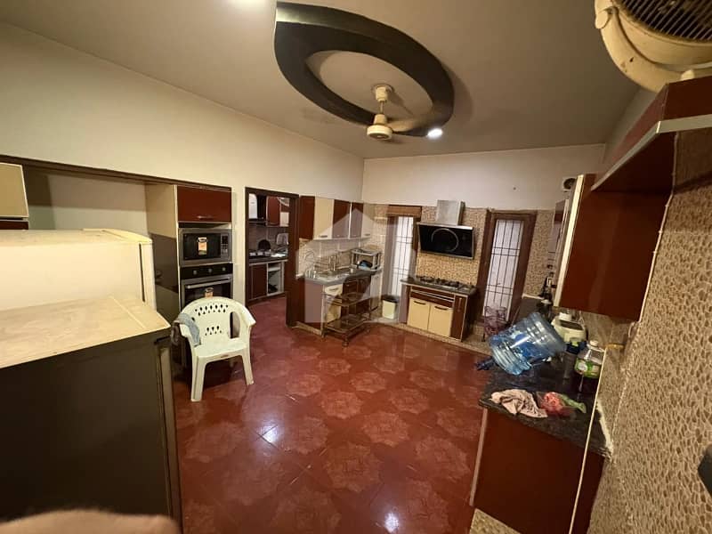 666YARDS BUNGALOW FOR SALE 666YARDS BUNGALOW FOR SALE