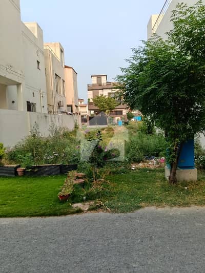 ڈی ایچ اے 9 ٹاؤن ۔ بلاک سی ڈی ایچ اے 9 ٹاؤن,ڈیفنس (ڈی ایچ اے),لاہور میں 5 مرلہ رہائشی پلاٹ 1.49 کروڑ میں برائے فروخت۔ ڈی ایچ اے 9 ٹاؤن ۔ بلاک سی ڈی ایچ اے 9 ٹاؤن,ڈیفنس (ڈی ایچ اے),لاہور میں 5 مرلہ رہائشی پلاٹ 1.49 کروڑ میں برائے فروخت۔
