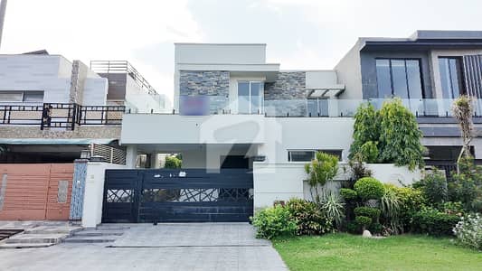 Prime Location House Of 10 Marla Is Available For sale In DHA Phase 6 - Block D