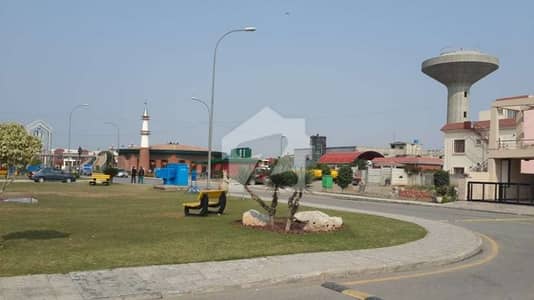 8 Marla Prime Location Plot For Sale In D Block, Bahria Orchard Lahore