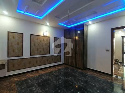 Good 7 Marla House For sale In Gulshan-e-Ravi - Block F