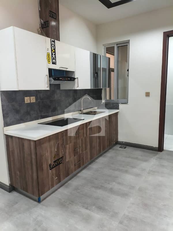 Two Bed Non Furnished Luxury Apartment Available Gulberg Heights Two Bed Non Furnished Luxury Apartment Available Gulberg Heights