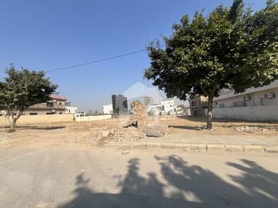 Kanal Pair Plot For Sale In Street 74