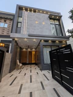 5 Marla Brand New Luxurious House For sale in Park View City Lahore