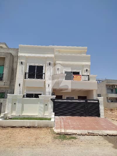 BRAND NEW 30X60 HOUSE FOR SALE SECOR:B-17, BLOCK:E BRAND NEW 30X60 HOUSE FOR SALE SECOR:B-17, BLOCK:E