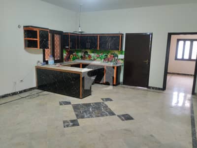 500sqyd 1st floor portion