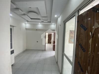 2 Bed Drawing Dining Flat Available for Rent