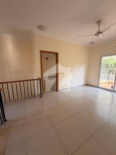 25 MARLA HOUSE FOR RENT 5 BEDROOM WITH ATTACHED BATH