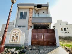 5 Marla Brand New House Available For Sale In Lake City