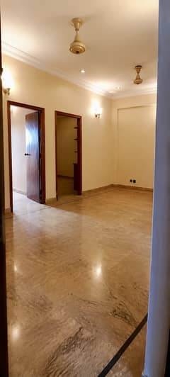 2 Bedrooms / DD, Apartment For SALE - DHA Ph 6, Ittehad Commercial.