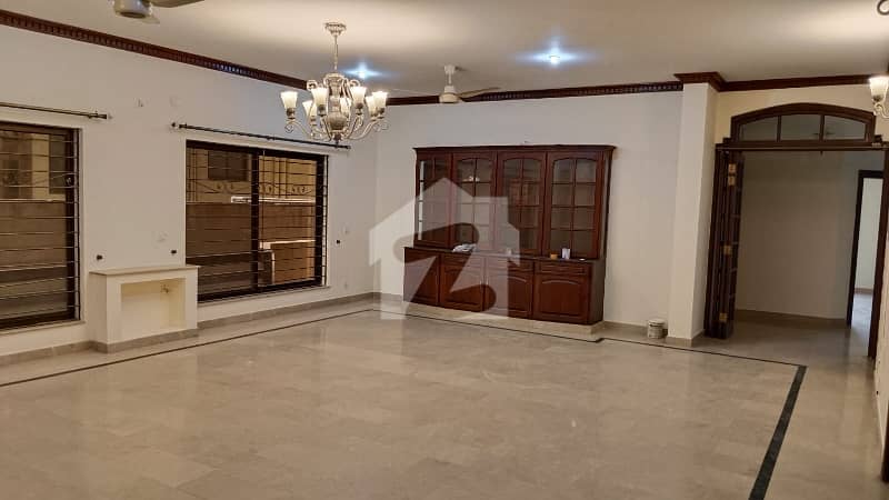 E-11/3 1 Kanal Ground Portion 3 Bedroom E-11/3 1 Kanal Ground Portion 3 Bedroom