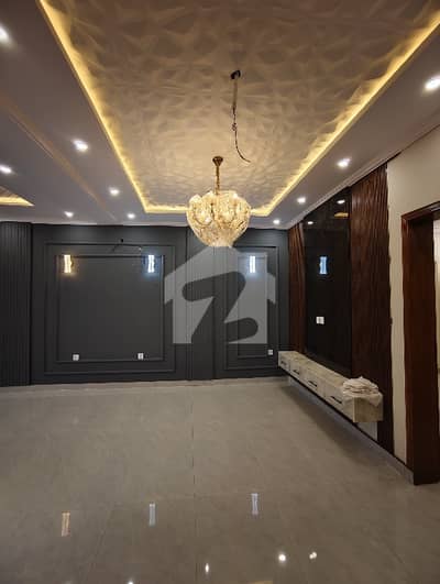 5 Marla Luxury House Available For Sale 5 Marla Luxury House Available For Sale