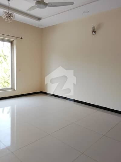 I-8 Upper Portion Sized 20 Marla Is Available I-8 Upper Portion Sized 20 Marla Is Available