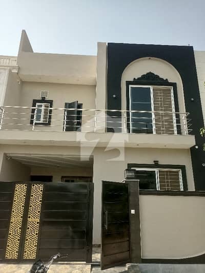 5 MARLA BRAND NEW BEAUTIFUL HOUSE IN B BLOCK