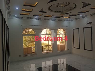 لیک سٹی ۔ سیکٹر ایم ۔ 2 لیک سٹی,رائیونڈ روڈ,لاہور میں 9 کمروں کا 1 کنال مکان 10.5 کروڑ میں برائے فروخت۔ لیک سٹی ۔ سیکٹر ایم ۔ 2 لیک سٹی,رائیونڈ روڈ,لاہور میں 9 کمروں کا 1 کنال مکان 10.5 کروڑ میں برائے فروخت۔