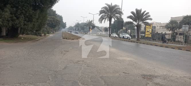ڈی ایچ اے فیز 7 - بلاک آر فیز 7,ڈیفنس (ڈی ایچ اے),لاہور میں 2 کنال رہائشی پلاٹ 12.65 کروڑ میں برائے فروخت۔ ڈی ایچ اے فیز 7 - بلاک آر فیز 7,ڈیفنس (ڈی ایچ اے),لاہور میں 2 کنال رہائشی پلاٹ 12.65 کروڑ میں برائے فروخت۔