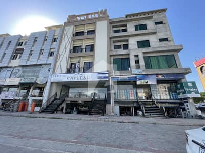 ٹاپ سٹی 1 اسلام آباد میں 1 مرلہ Studio دکان 1.0 کروڑ میں برائے فروخت۔