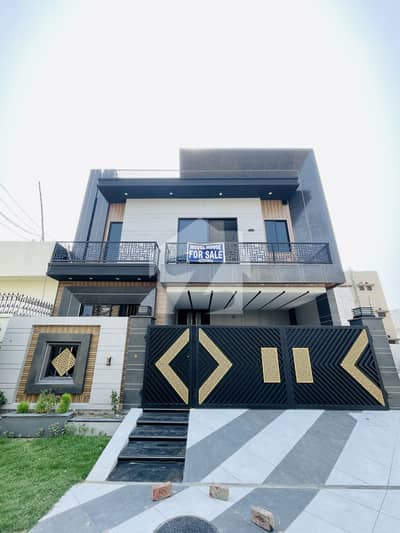 10 Marla Brand New House In LDA Avenue 1 With Modern Style