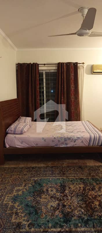 Beautiful House for Sale in F-7/1, Islamabad - Prime Location.