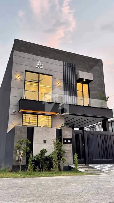 5 MARLA ULTRA MODERN HOUSE FOR SALE IN DHA PHASE 6