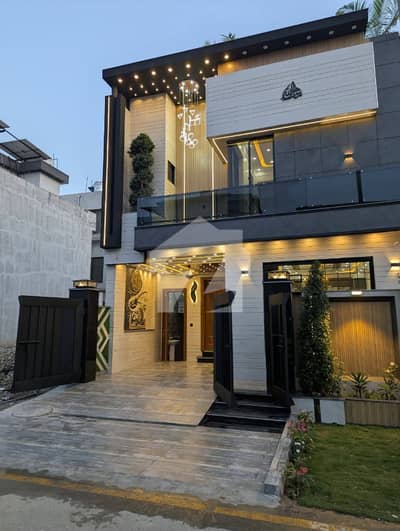 5 Marla Brand New Luxurious House For sale in Park View City Lahore