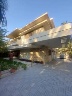 Buying A Prime Location House In PECHS Block 6