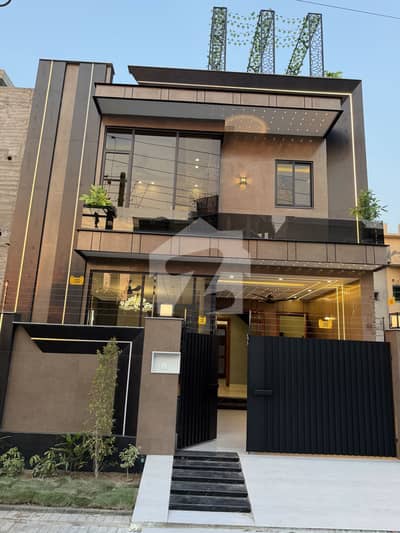 5 Marla Ultramodern House For Sale In Central Park Housing Scheme Lahore Ferozpur Road 5 Marla Ultramodern House For Sale In Central Park Housing Scheme Lahore Ferozpur Road