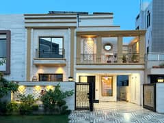 Gas Installed | Park Facing| 10kW Solar | 10 Marla Almost Brand New House for Sale in Lake City Lahore