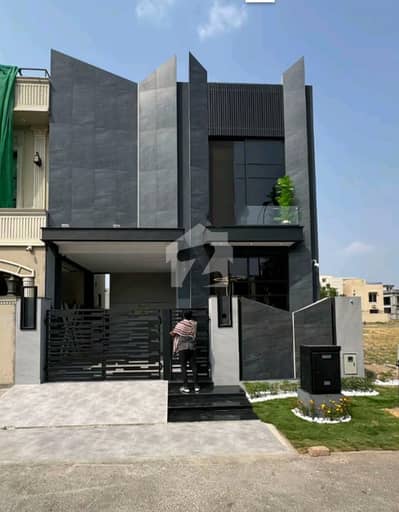 5 Marla Modern House For Rent In DHA 9 Town Lahore