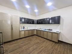 5 Year old Prime 500 Yard Bungalow For Sale In DHA Phase 7 Peaceful Location | 2+4 Planning