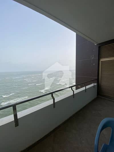 Emaar Oceanfront - Premium 2 Bedroom Apartment For Sale Emaar Oceanfront - Premium 2 Bedroom Apartment For Sale